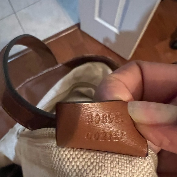 Oversized Gucci Travel Tote - Picture 9 of 9